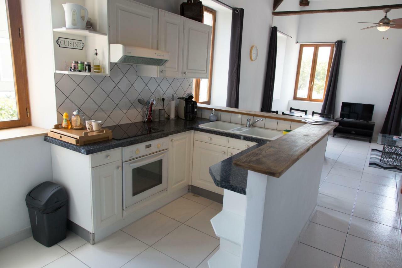 Duplex De Charmes N°1 Auxerre. Leilighet Eksteriør bilde